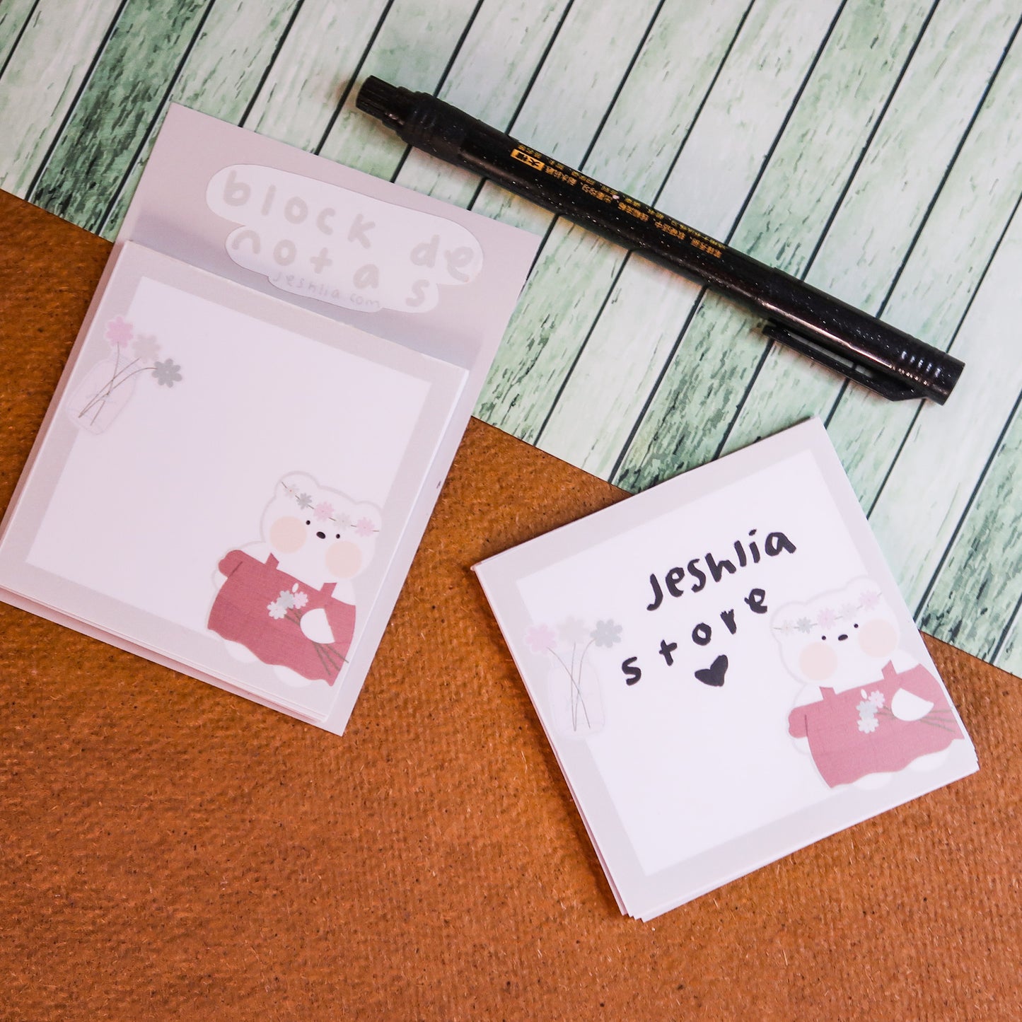 Bloc de notas – osito primavera (margen verde)